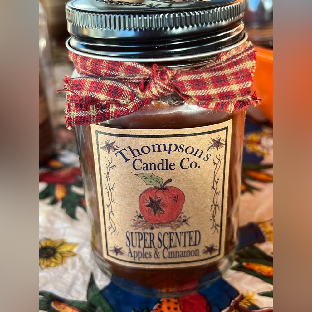 Thompson Super Scented Candles Apple Cinnamon